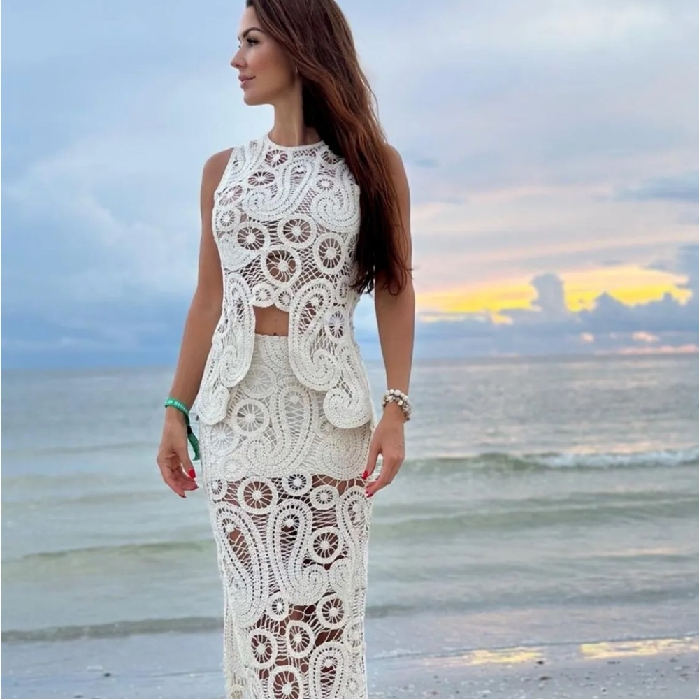 BLOGGER'S FAVE! Zara 2 Pc Asymmetrical Crochet Skirt And Top NWT LAST ONE - Picture 6 of 13